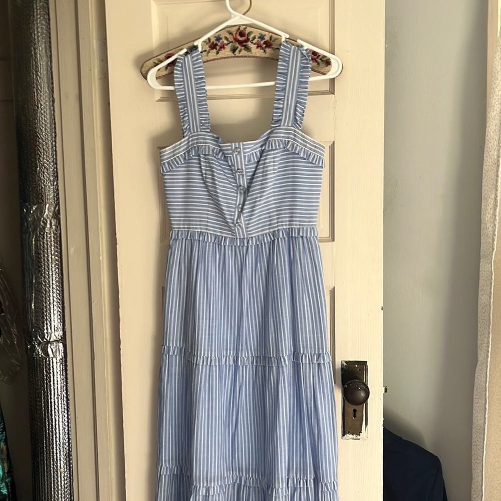 Gal meets glam Courtney